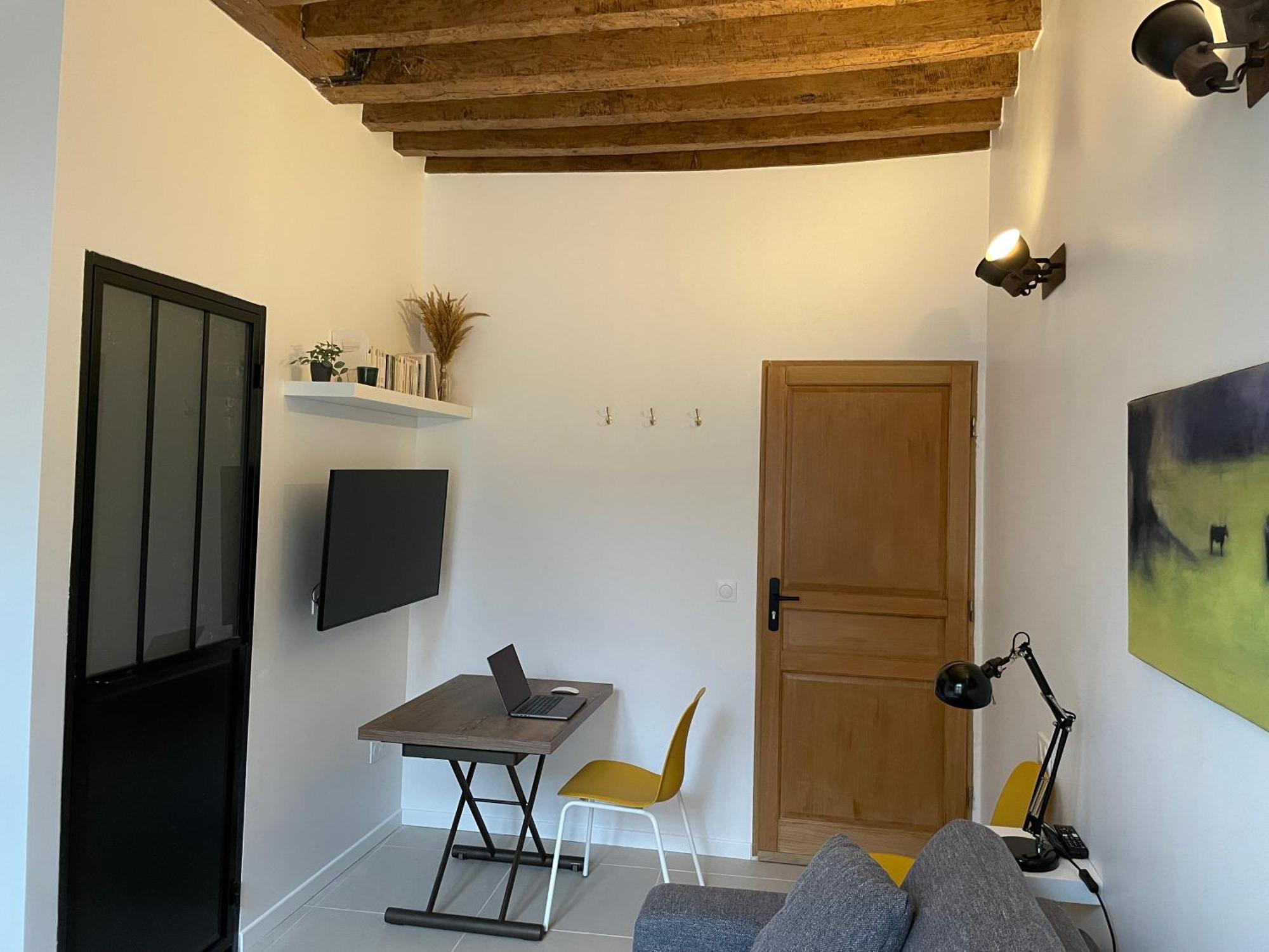 Studio Renove Et Tres Fonctionnel, Marly-Le-Roi Exterior foto